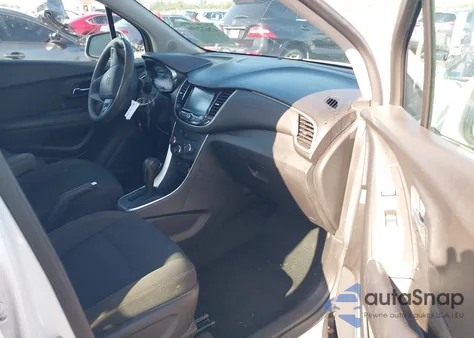 2017 Chevrolet Trax Ls z USA, uszkodzony, nr VIN KL7CJKSB5HB144970